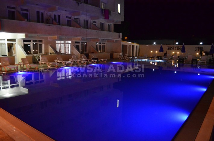 buseyine otel avsa 17