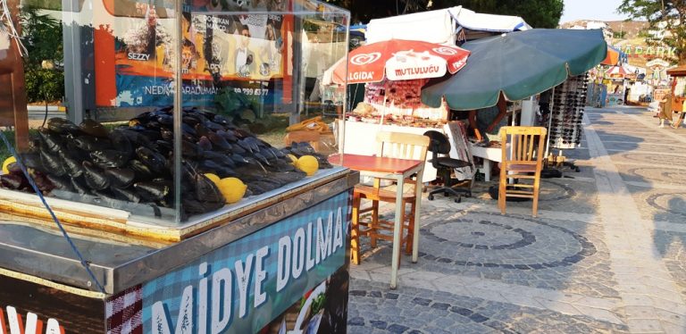 Avşa Adası’nda Ne Yenir? (En İyi Yemek Önerileri)